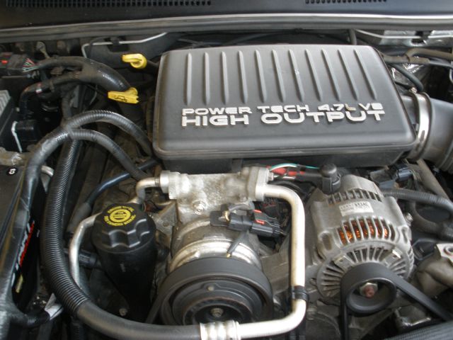 Jeep Grand Cherokee 2004 photo 4