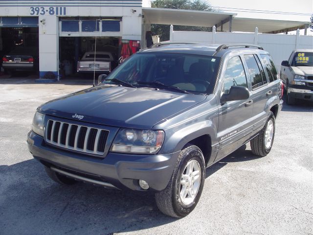 Jeep Grand Cherokee 2004 photo 1