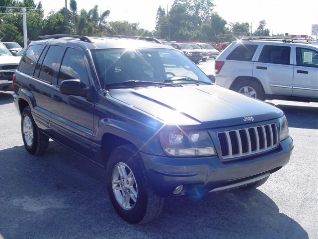 Jeep Grand Cherokee 2004 photo 2