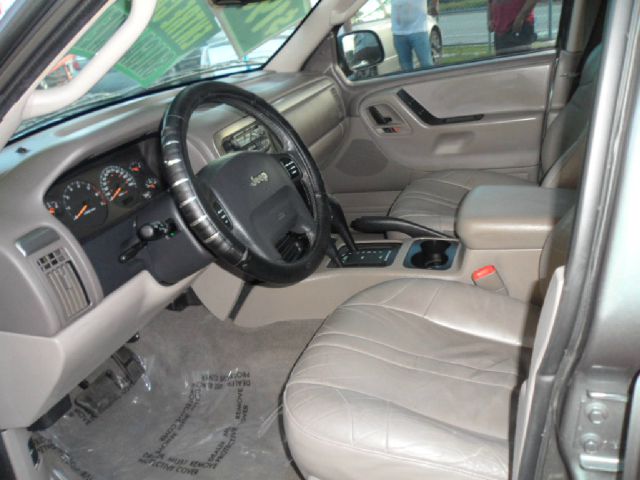 Jeep Grand Cherokee 2004 photo 1