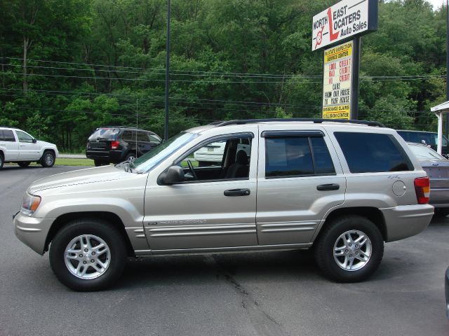 Jeep Grand Cherokee 2004 photo 3