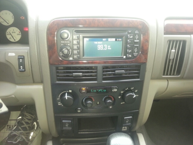 Jeep Grand Cherokee SLT 25 SUV