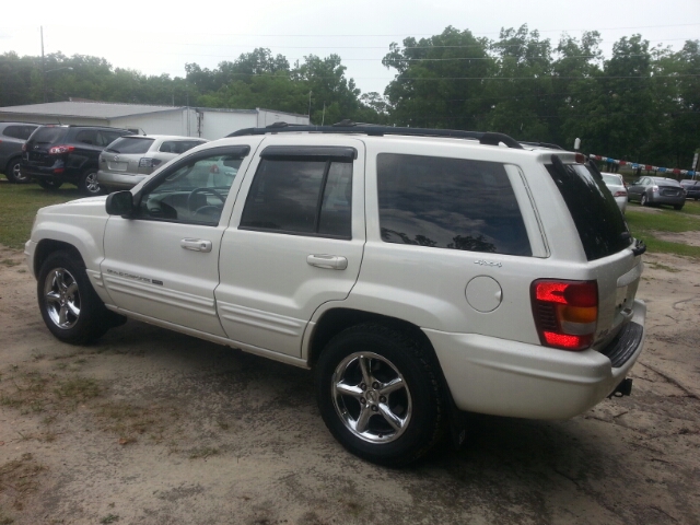 Jeep Grand Cherokee 2004 photo 2