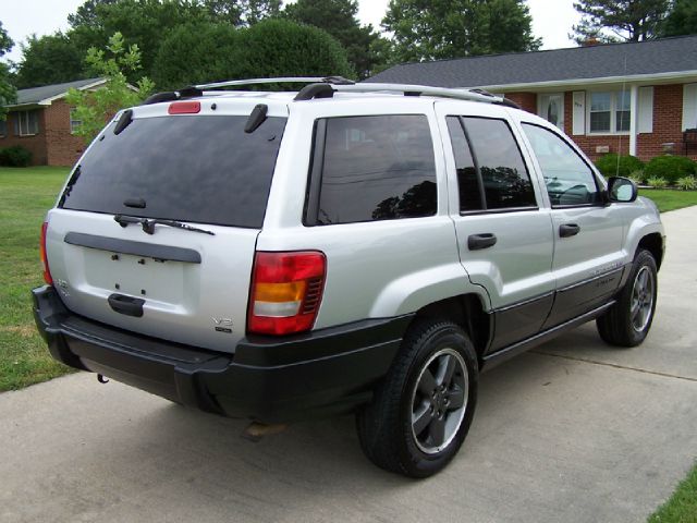 Jeep Grand Cherokee 2004 photo 2