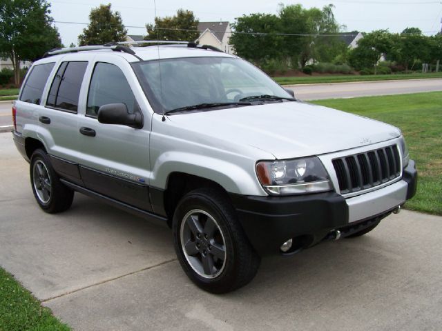 Jeep Grand Cherokee 2004 photo 4