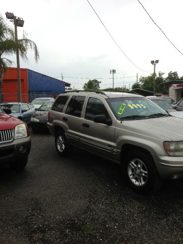 Jeep Grand Cherokee 2004 photo 1