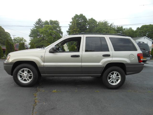 Jeep Grand Cherokee 2004 photo 2