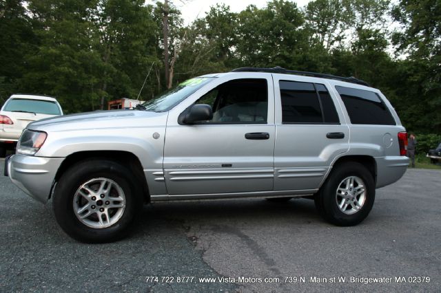 Jeep Grand Cherokee 2004 photo 2