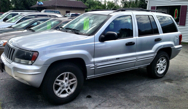 Jeep Grand Cherokee 2004 photo 2