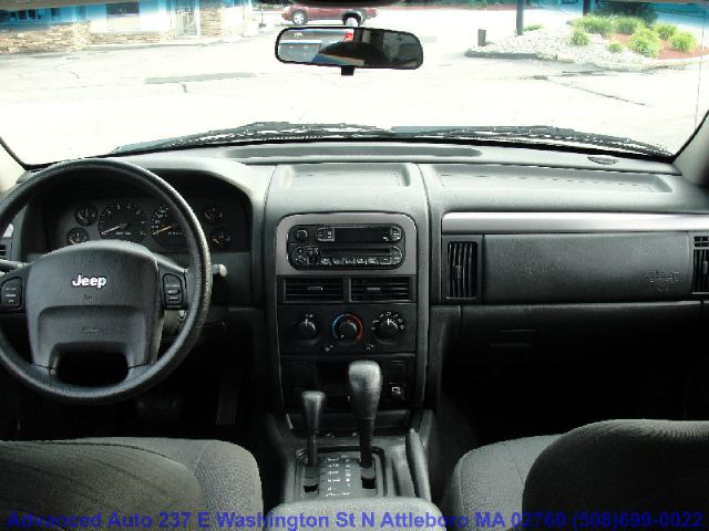 Jeep Grand Cherokee 2004 photo 3