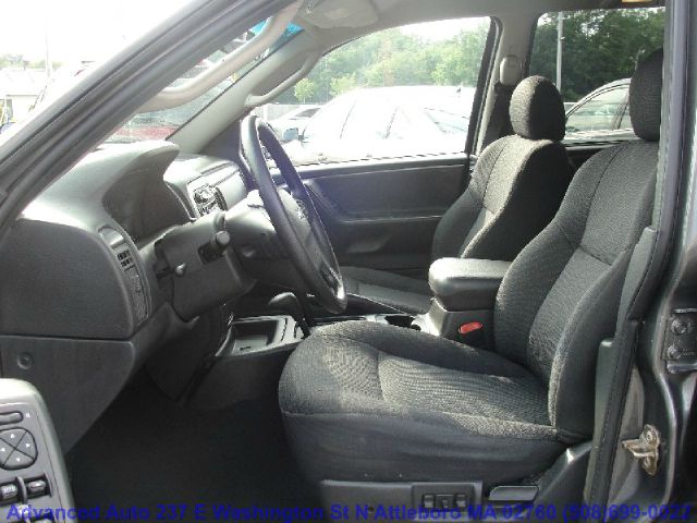 Jeep Grand Cherokee 2004 photo 4