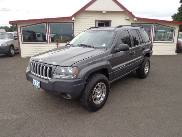 Jeep Grand Cherokee LS SUV