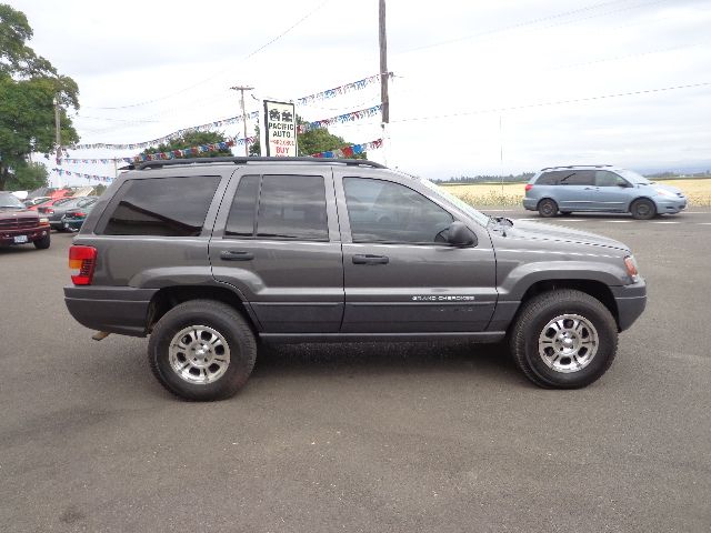 Jeep Grand Cherokee 2004 photo 2