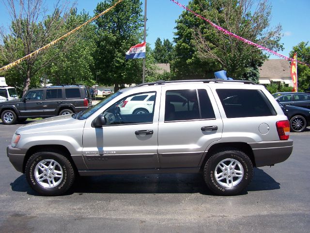 Jeep Grand Cherokee 2004 photo 2