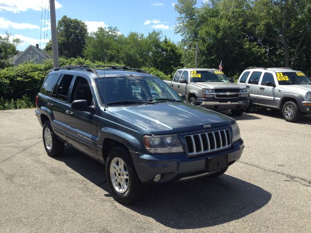 Jeep Grand Cherokee 2004 photo 2