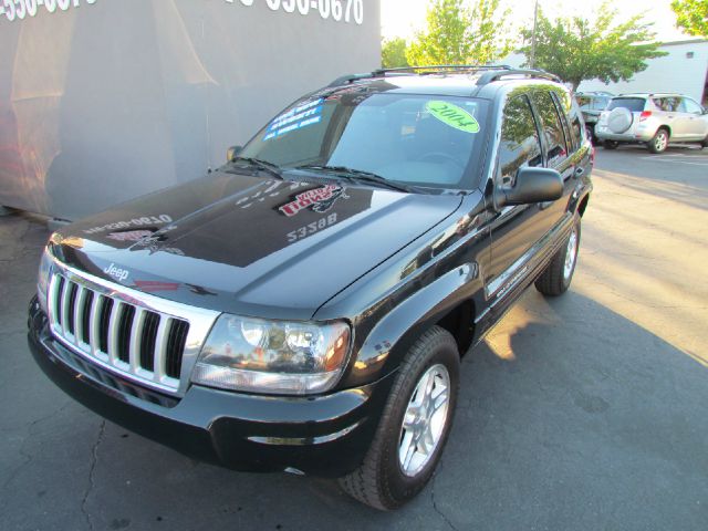 Jeep Grand Cherokee 2004 photo 2