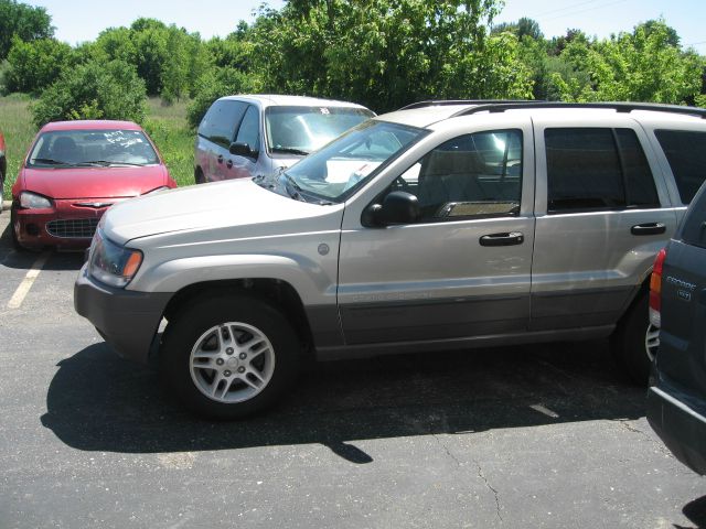 Jeep Grand Cherokee 2004 photo 1