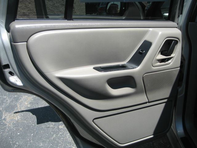 Jeep Grand Cherokee 2004 photo 12