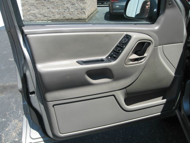 Jeep Grand Cherokee 2004 photo 13