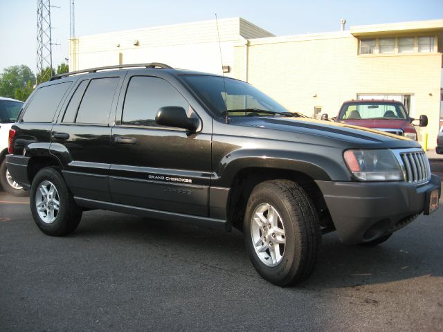 Jeep Grand Cherokee 2004 photo 2