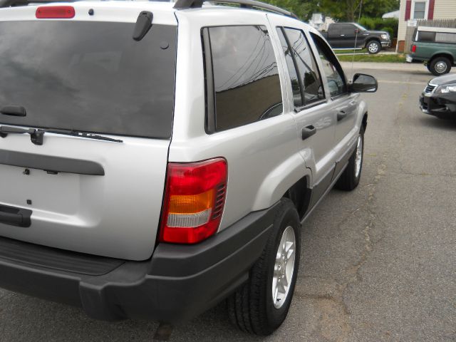 Jeep Grand Cherokee 2004 photo 3