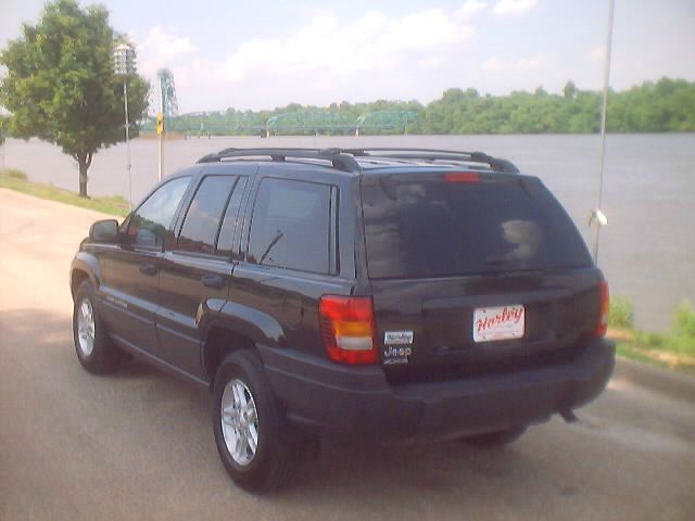 Jeep Grand Cherokee 2004 photo 4