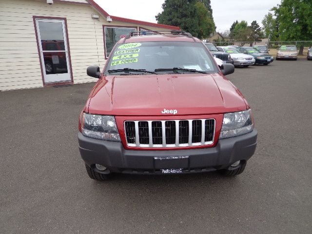 Jeep Grand Cherokee LS SUV