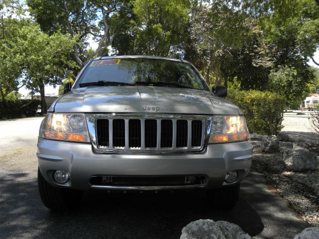 Jeep Grand Cherokee 2004 photo 1