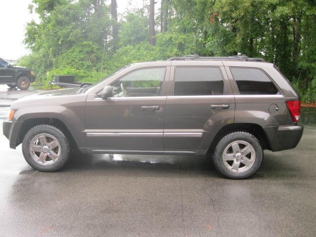 Jeep Grand Cherokee 2005 photo 3