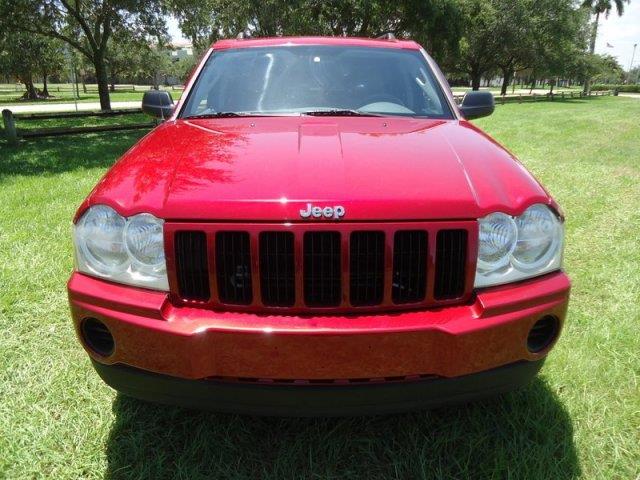 Jeep Grand Cherokee LS SUV