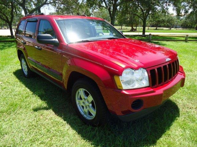 Jeep Grand Cherokee 2005 photo 2