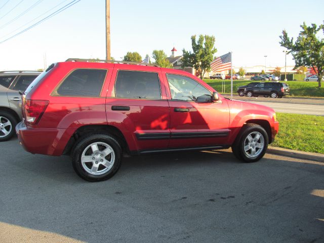 Jeep Grand Cherokee 2005 photo 3