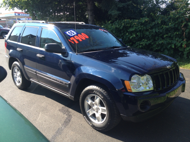 Jeep Grand Cherokee 2005 photo 2