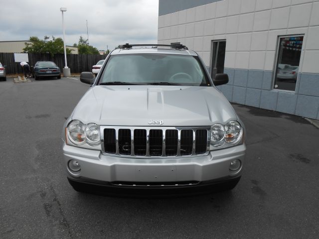 Jeep Grand Cherokee 2005 photo 2