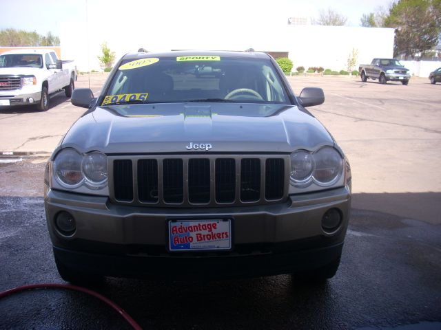 Jeep Grand Cherokee 2005 photo 8