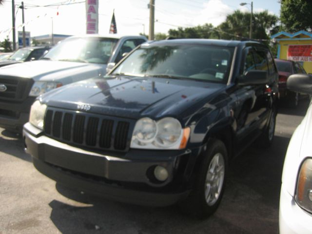 Jeep Grand Cherokee 2005 photo 4