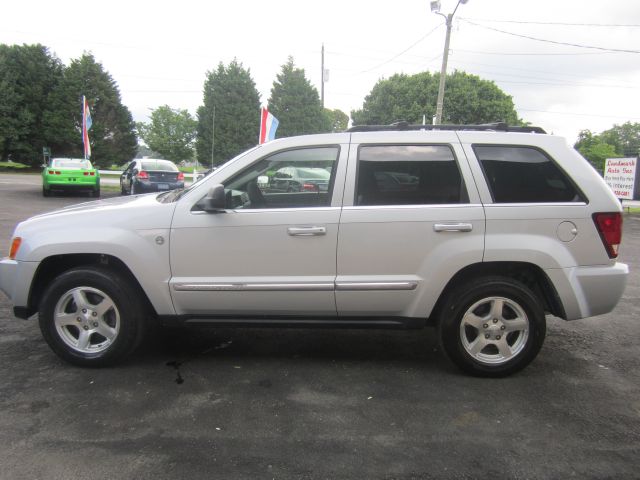 Jeep Grand Cherokee 2005 photo 3