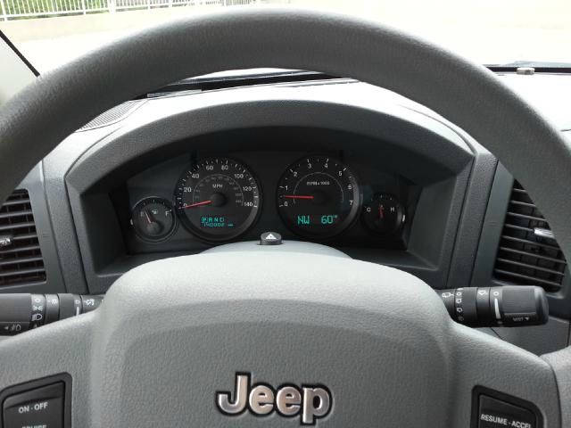 Jeep Grand Cherokee 2005 photo 6