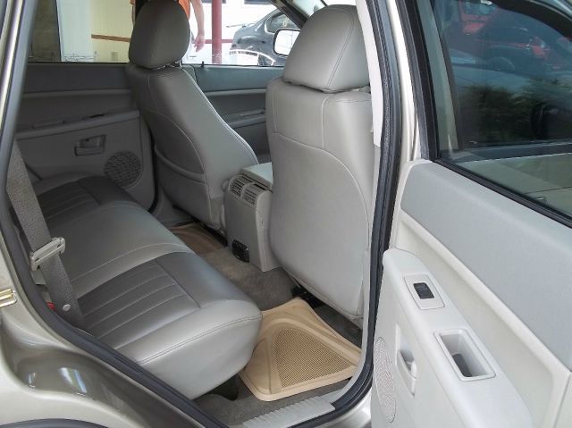 Jeep Grand Cherokee 2005 photo 6