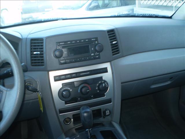 Jeep Grand Cherokee 2005 photo 5