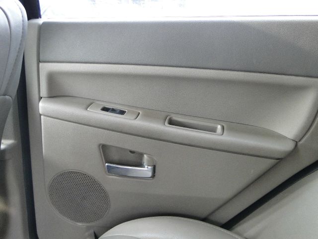 Jeep Grand Cherokee 2005 photo 3