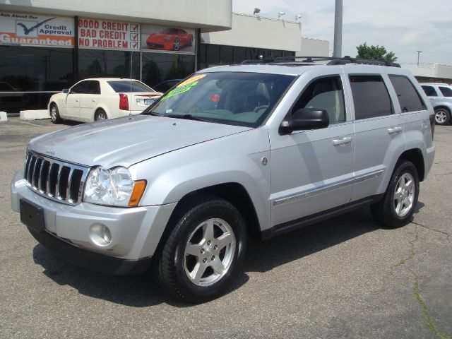 Jeep Grand Cherokee 2005 photo 15