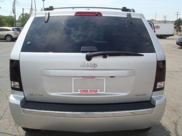 Jeep Grand Cherokee 2005 photo 4