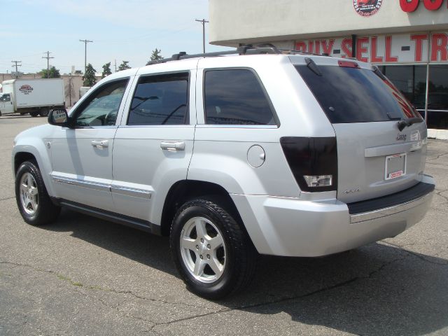 Jeep Grand Cherokee 2005 photo 8