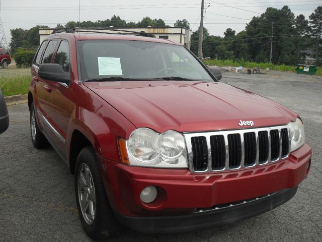 Jeep Grand Cherokee 2005 photo 2