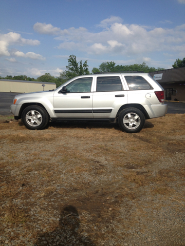 Jeep Grand Cherokee 2005 photo 2