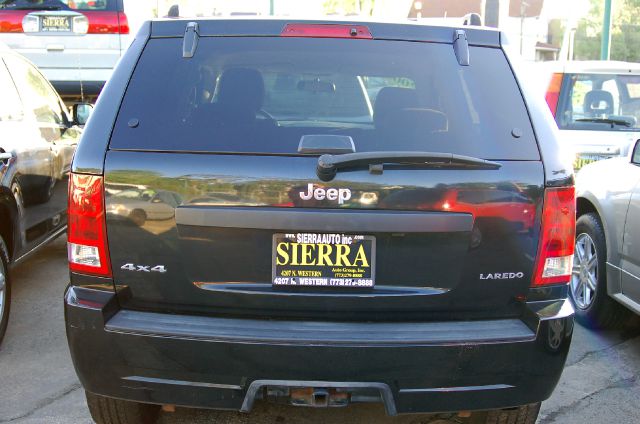 Jeep Grand Cherokee 2005 photo 17