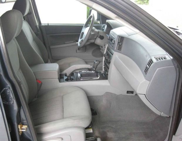 Jeep Grand Cherokee 2005 photo 7