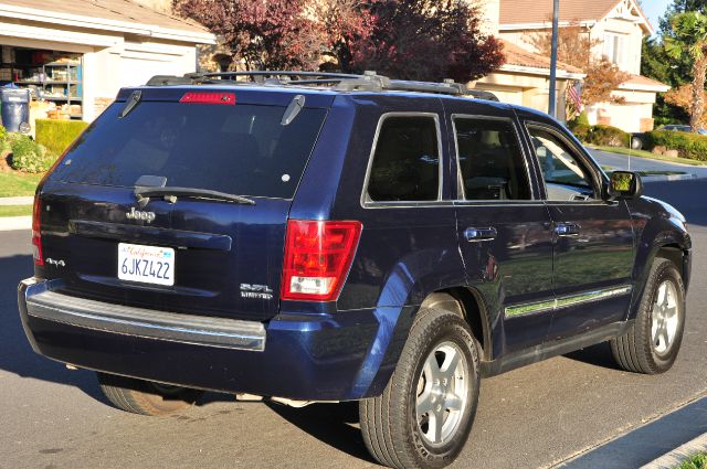 Jeep Grand Cherokee 2005 photo 2