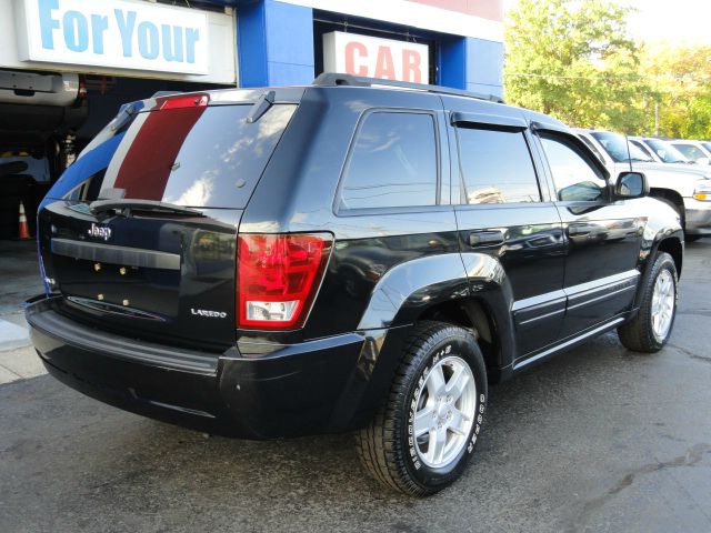 Jeep Grand Cherokee 2005 photo 3